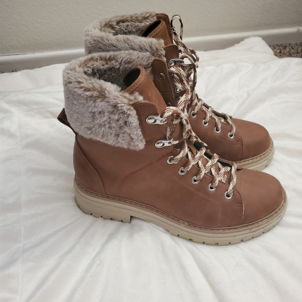 Fur boots